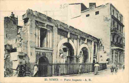 30 - Nimes - Porte Auguste - Animée - Oblitération Ronde De 1936 - CPA - Voir Scans Recto-Verso - Nîmes