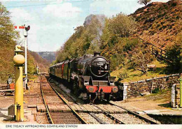 Trains - Royaume Uni - Eric Treacy Approaching Goathland Station - Marcophilie Au Dos - CPM - UK - Voir Scans Recto-Vers - Treinen