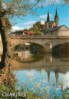 28 - Chartres - Les Ponts Sur L'Eure Et La Cathédrale (XIIe Siècle), «ux Flèches De 106 Et 115 Mètres - CPM - Voir Scans - Chartres