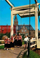 72826112 Marken Trachtentraeger Kirche Bruecke Marken - Autres & Non Classés