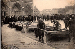 20734 Cpa Paris - Crue 1910 - Au Parvis De L'Eglise Notre Dame ... - Alluvioni Del 1910