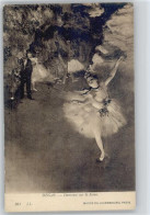 12025008 - Ballet Von Degas - Danseuse Sur La Scene AK - Andere & Zonder Classificatie