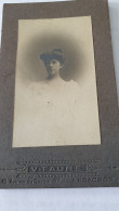 PHOTO CDV  TETE DE FEMME  -  PHOTOGRAPHE FAURE ARCACHON PAS DE  V° 10.5X6.5 CM - Anciennes (Av. 1900)