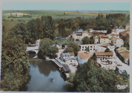 Carte Postale : 16 : LA CHAPELLE (Charente) : Vue Aérienne. Les Rives De La Charente Et La "Chaumière", En 1968 - Andere & Zonder Classificatie