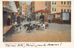 Turkey - ISKENDERUN - Dogs In The Main Street Of Pera - Publ. Au Bon Marché 676 - Turquia