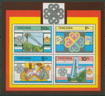Tansania 1983 Weltkommunikationsjahr Telefon Block 34 Postfrisch (C40634) - Tanzania (1964-...)
