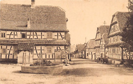 Hunspach - Rue Du Village - Photo E. Muller - Héliographie Dernières Nouvelles D'Alsace - Andere & Zonder Classificatie