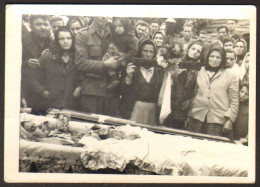 Funeral Dead Woman In A Coffin Post Mortem Old Photo 6x9 Cm #40326 - Personas Anónimos