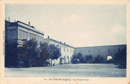 LA TRAPPE Bouchaoui - La Grande Cour - Altri & Non Classificati