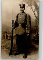 10713308 - Soldat Mit Bajonett Patronentaschen  Kompagnietroddel - Guerre 1914-18