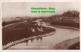 R345571 The Waterways Looking South Gt. Yarmouth. 43. RP. 1932 - World