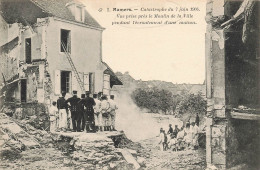 Mamers Catastrophe Du 7 Juin 1904 Vue Prise Pres Le Moulin De La Ville Pendant L'ecroulement D'une Maison - Mamers