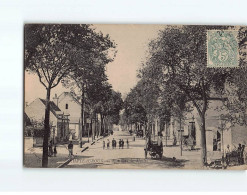 CHATEAUROUX : L'Avenue Des Marins - état - Chateauroux