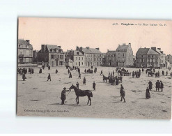 FOUGERES : La Place Carnot - état - Fougeres