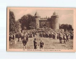 Château De COMBOURG, Une Fête Religieuse Dans Le Parc - état - Combourg