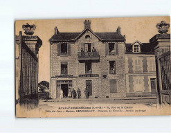 AVON FONTAINEBLEAU : Rue De La Charité, Villa Du Parc, Maison Denogeant, Pension De Famille - état - Autres & Non Classés