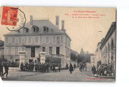 SAINT GAUDENS - Château Lieux Et La Rue De La République - Très Bon état - Saint Gaudens