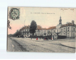 CHATOU : Place De L'Hôtel De Ville - état - Chatou