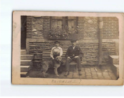 MOISSELLES? : Photo Souvenir, Un Couple Et Son Chien - état - Moisselles