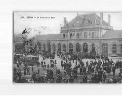 SEDAN : La Place De La Gare - état - Sedan