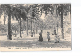 TOULON - Allée Des Palmiers Devant Le Grand Hôtel - Très Bon état - Toulon