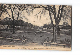 LUCON - Le Champ De Foire - Au Fond Le Calvaire - état - Lucon