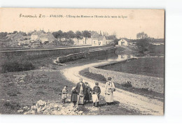 AVALLON - L'Etang Des Minimes Et L'Entrée De La Route De Lyon - Très Bon état - Avallon