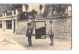 PLOMBIERES LES BAINS - Chaise à Porteurs - Très Bon état - Plombieres Les Bains