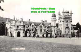 R345377 Balmoral Castle. 35075. RP. Post Card - Monde