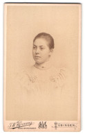 Fotografie J. W. Hornung, Tübingen, Uhlandstrasse 11, Portrait Junge Dame Mit Zurückgebundenem Haar  - Anonymous Persons