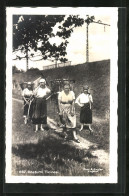 Cartolina Costumi Ticinesi, Italienische Bäuerinnen In Tracht  - Non Classificati