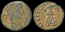 Valentinian III AE2 Victory Standing Facing - The End Of Empire (363 AD To 476 AD)