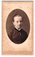 Fotografie Albert Grundner, Brandenburg A. H., Hauptstr.19, Portrait Eines Jungen Mädchens Mit Grossen Ohrringen  - Personnes Anonymes