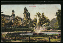 AK München, Fontäne Im Hofgarten, Theatinerhofkirche  - Muenchen