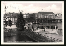 AK Hamburg-Neustadt, Dampferanlegestelle Jungfernstieg  - Mitte