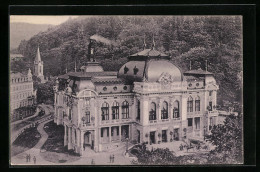 AK Karlsbad, Gäste Vor Dem Kaiserbad  - Tschechische Republik