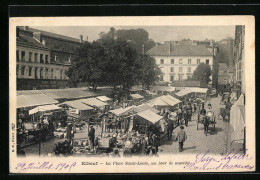 CPA Elbeuf, La Place Saint-Louis, Un Jour De Marché  - Elbeuf