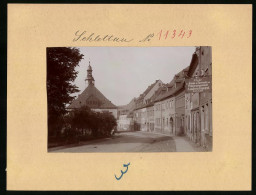 Fotografie Brück & Sohn Meissen, Ansicht Schlettau I. Erzg., Markt Mit Filiale Konsum Sparverein Annaberg, Rathaus  - Places