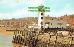 R346825 Scarborough. The Lighthouse. Postcard. 1968 - World