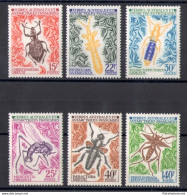 1972-73 TAAF - ANTARTICO FRANCESE - Insetti - Catalogo Yvert N. 40-42 + 49-51 - 6 Valori - MNH** - Papillons