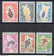 1972-73 TAAF - ANTARTICO FRANCESE - Insetti - Catalogo Yvert N. 40-42 + 49-51 - 6 Valori - MNH** - Farfalle