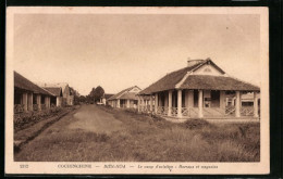 AK Bien-Hoa, Le Camp D`aviation, Bureaux Et Magasins  - Vietnam