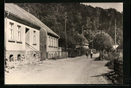 AK Gühlen Glienicke-Binenwalde, Strassenpartie Im Ort  - Glienicke