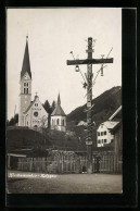 Foto-AK Holzgau, Kirchenmotiv, Kreuz Mit Angenagelten Werkzeugen  - Other & Unclassified