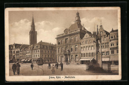 AK Düren /Rhld., Passanten Auf Dem Marktplatz Mit Strassenbahn  - Tranvía