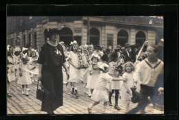 AK Wien, Festumzug In Der Favoritengasse 44  - Sonstige & Ohne Zuordnung