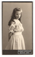 Fotografie Atelier Schneider, Bonn A. Rh., Junges Mädchen Hedwig Wanner Im Kleid Mit Offenen Haaren, 1910  - Personas Anónimos