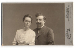 Fotografie A .Robus, Spandau, Paar Hans Und Eleonore Im Atelier  - Anonymous Persons