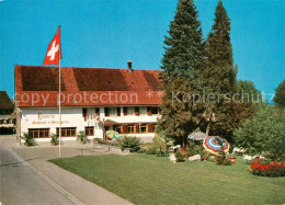 13341579 Ellikon Thur Landgasthof Metzgerei Loewen Schweizer Flagge Ellikon Thur - Andere & Zonder Classificatie