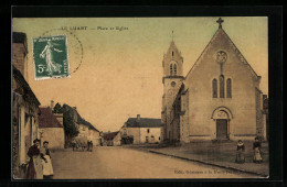 CPA Le Luart, Place Et Eglise  - Autres & Non Classés